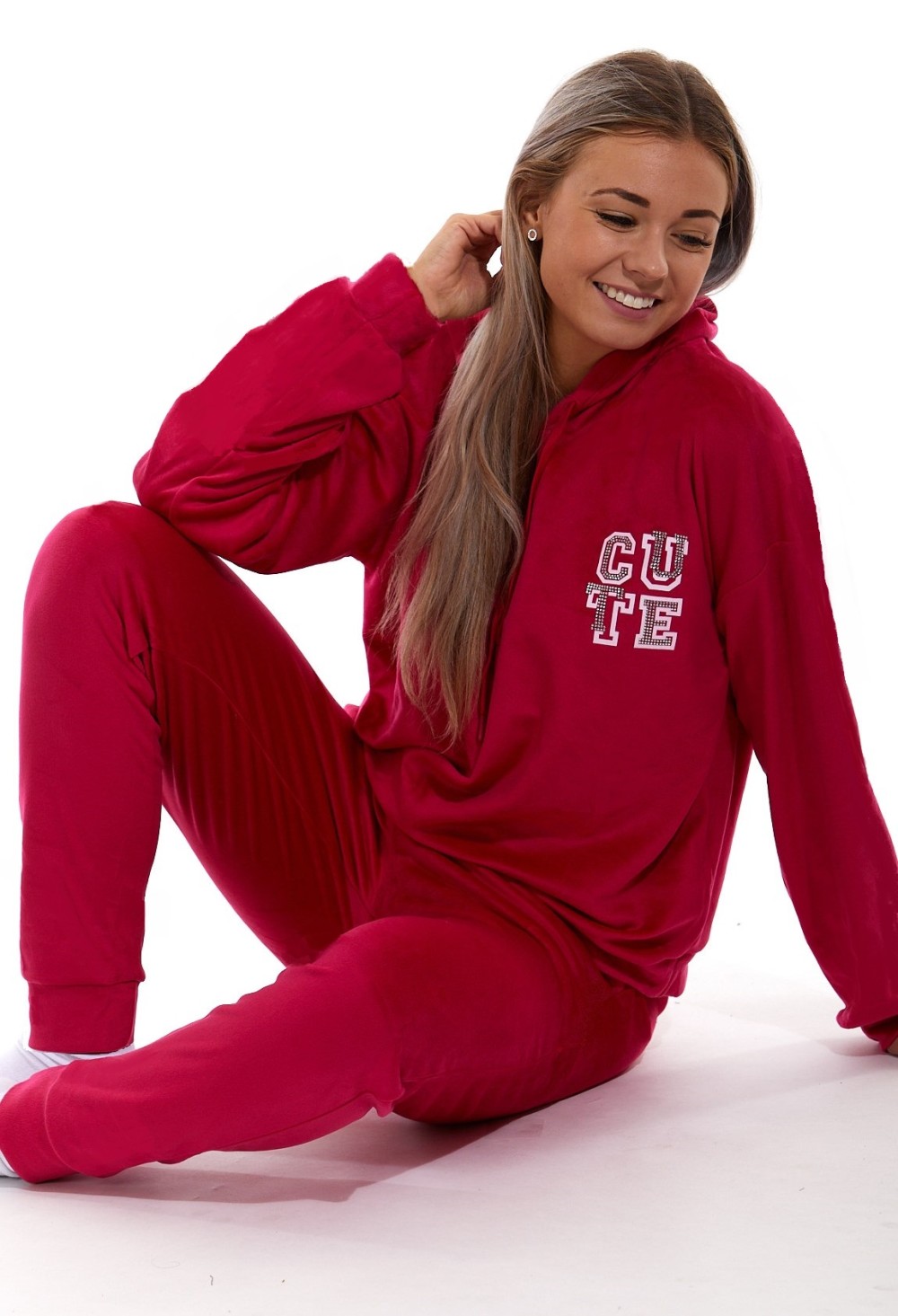 Růžové sametové teplé dámské pyžamo s kapucí CUTE - velur