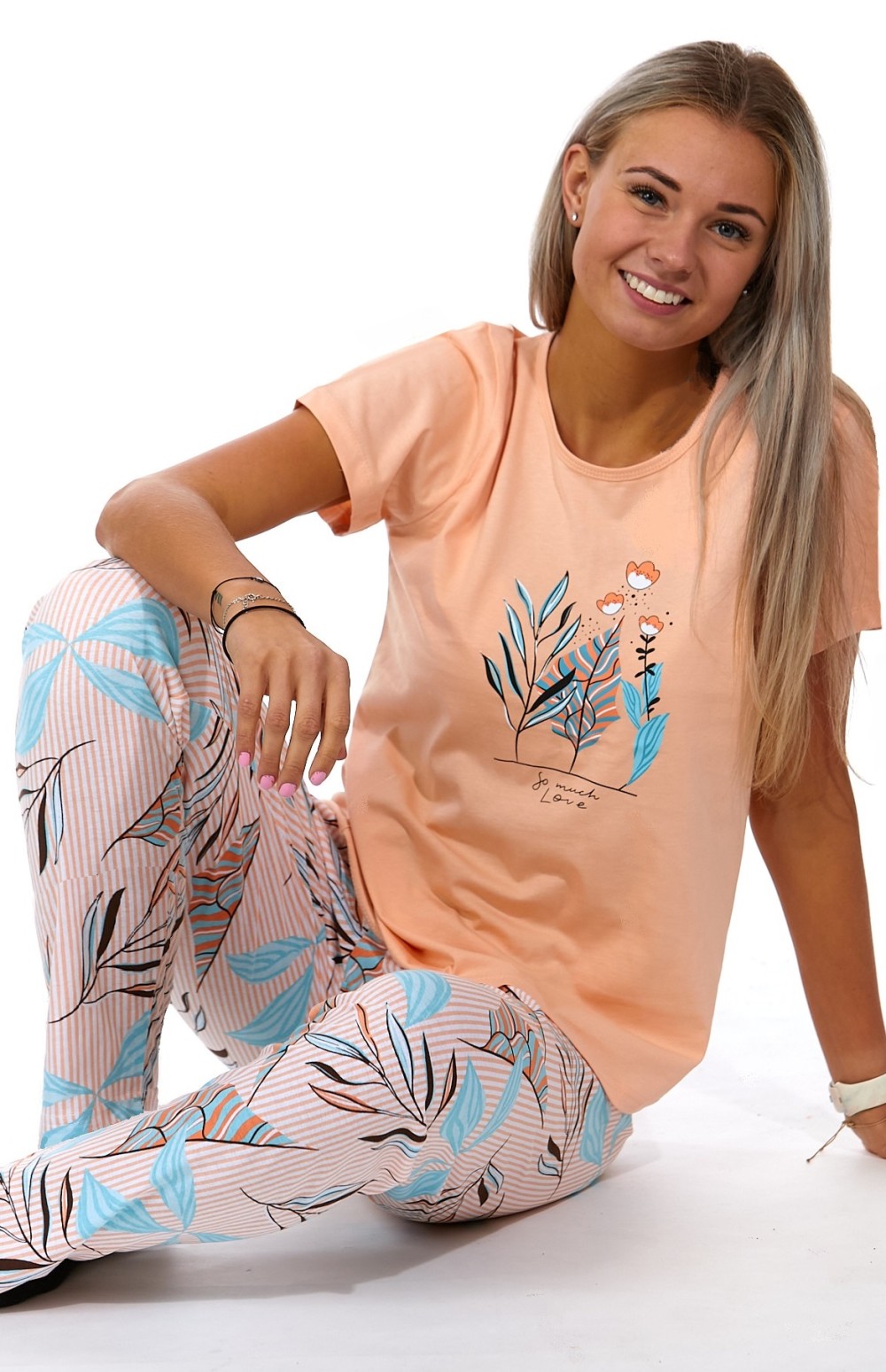 Meruňkové, oranžové i modré a pruhované dámské pyžamo, rostlinné moderní mandaly 1B1660