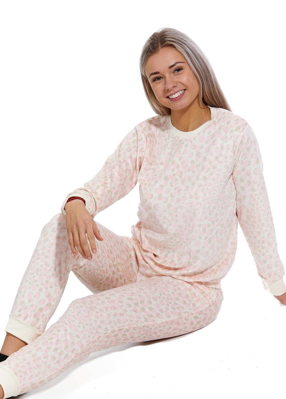 Béžové i růžové strakaté luxusní hřejivé dámské pyžamo ZVÍŘECÍ VZOR