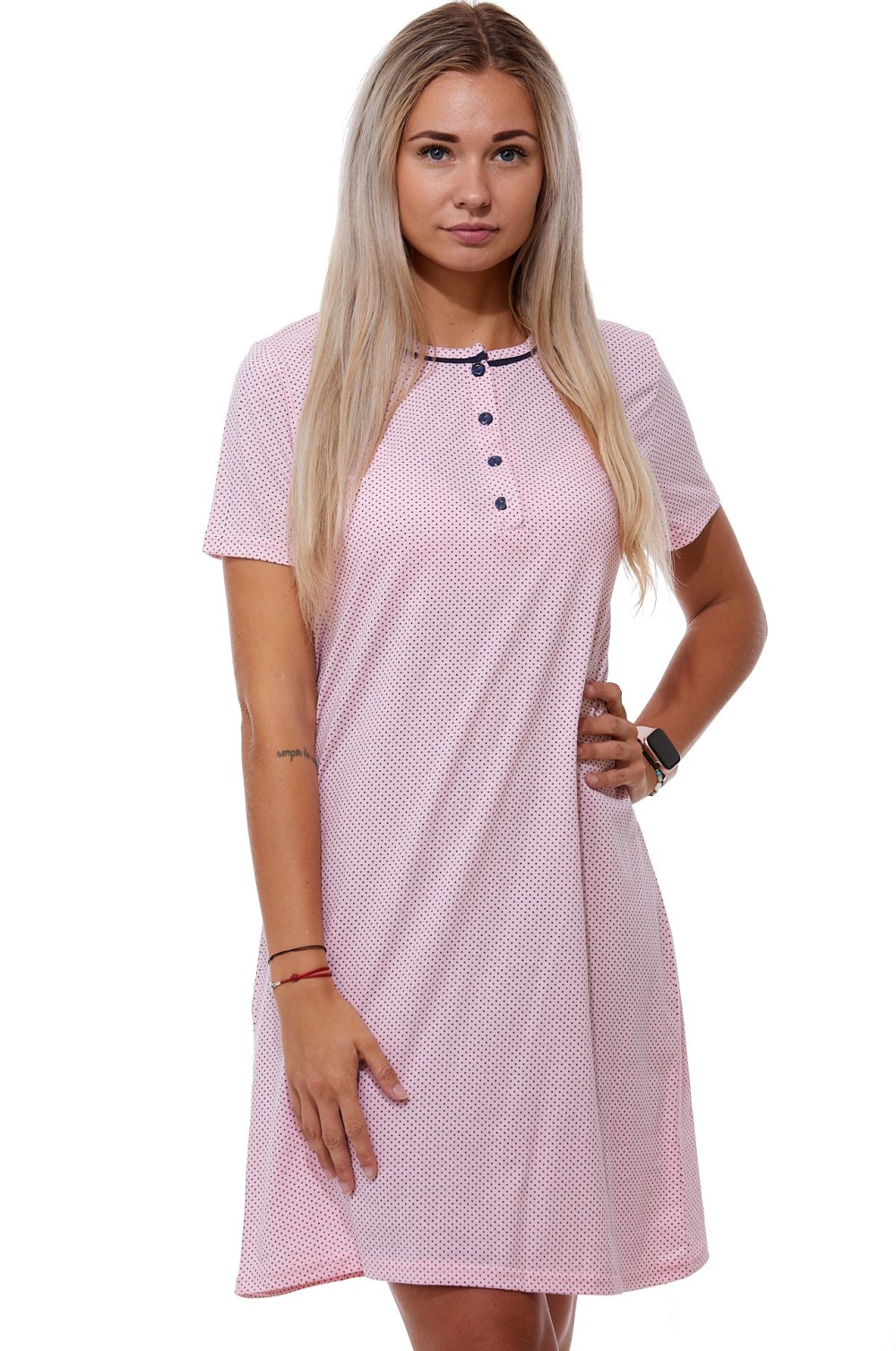 Růžová puntíkatá noční košilka pro ženy či dívky propínací u krku