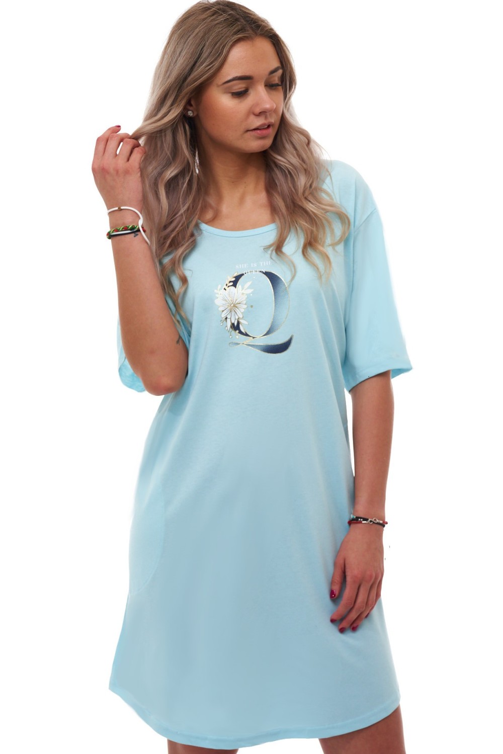 Světle modrá košilka I am a queen s písmenem Q – 100% bavlna, kapsy, 1XL–4XL