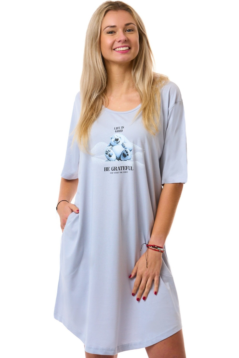 Šedomodrá bavlněná noční košile pro plnoštíhlé s kapsami a motivem ledního medvěda