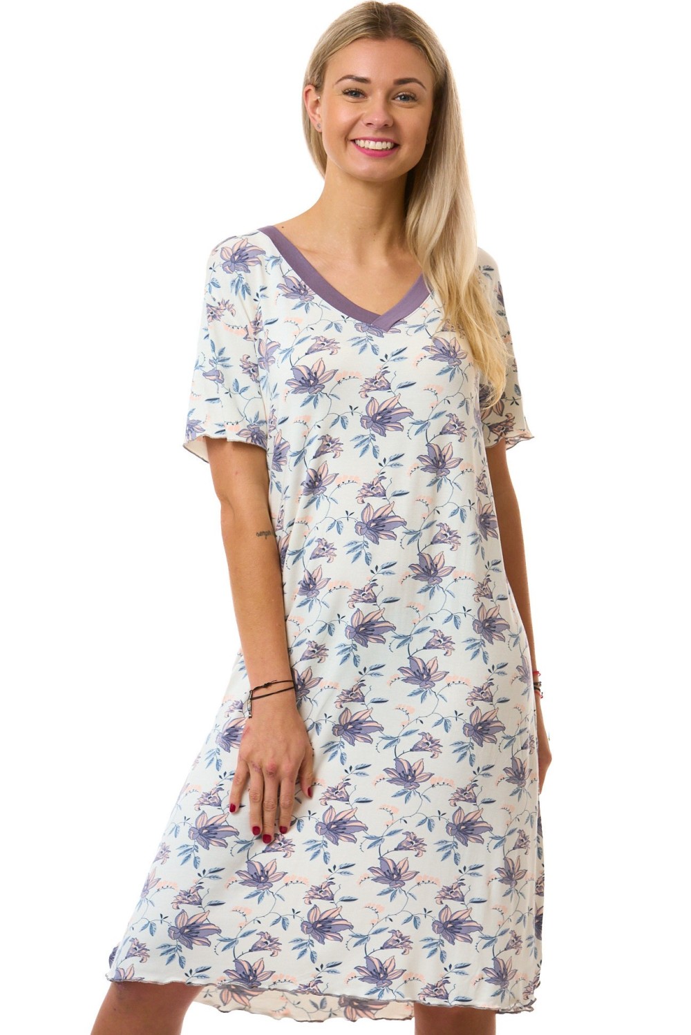 Dámská noční košilka jemná