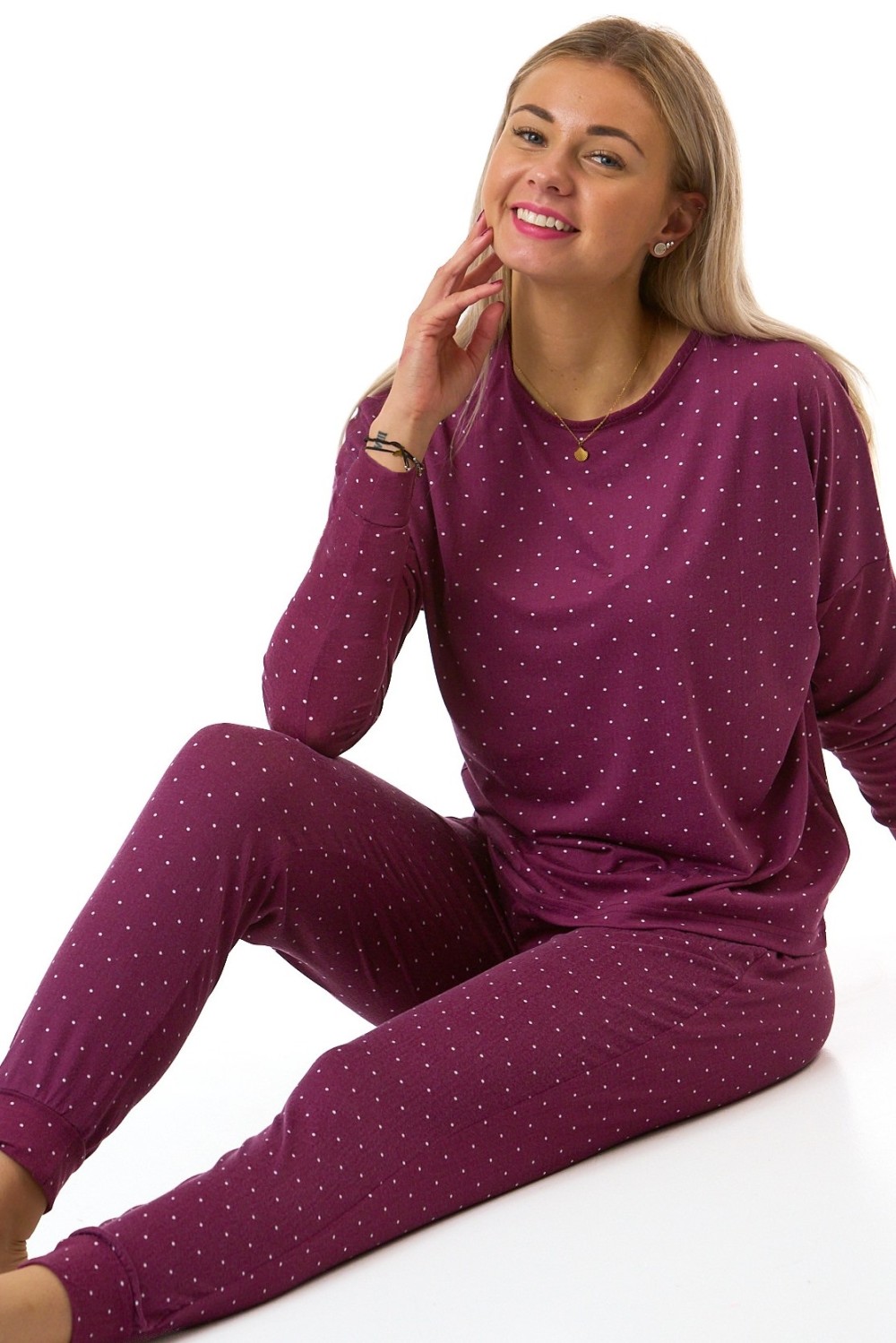 Dámské hřejivé termo pyžamo fialové s puntíky