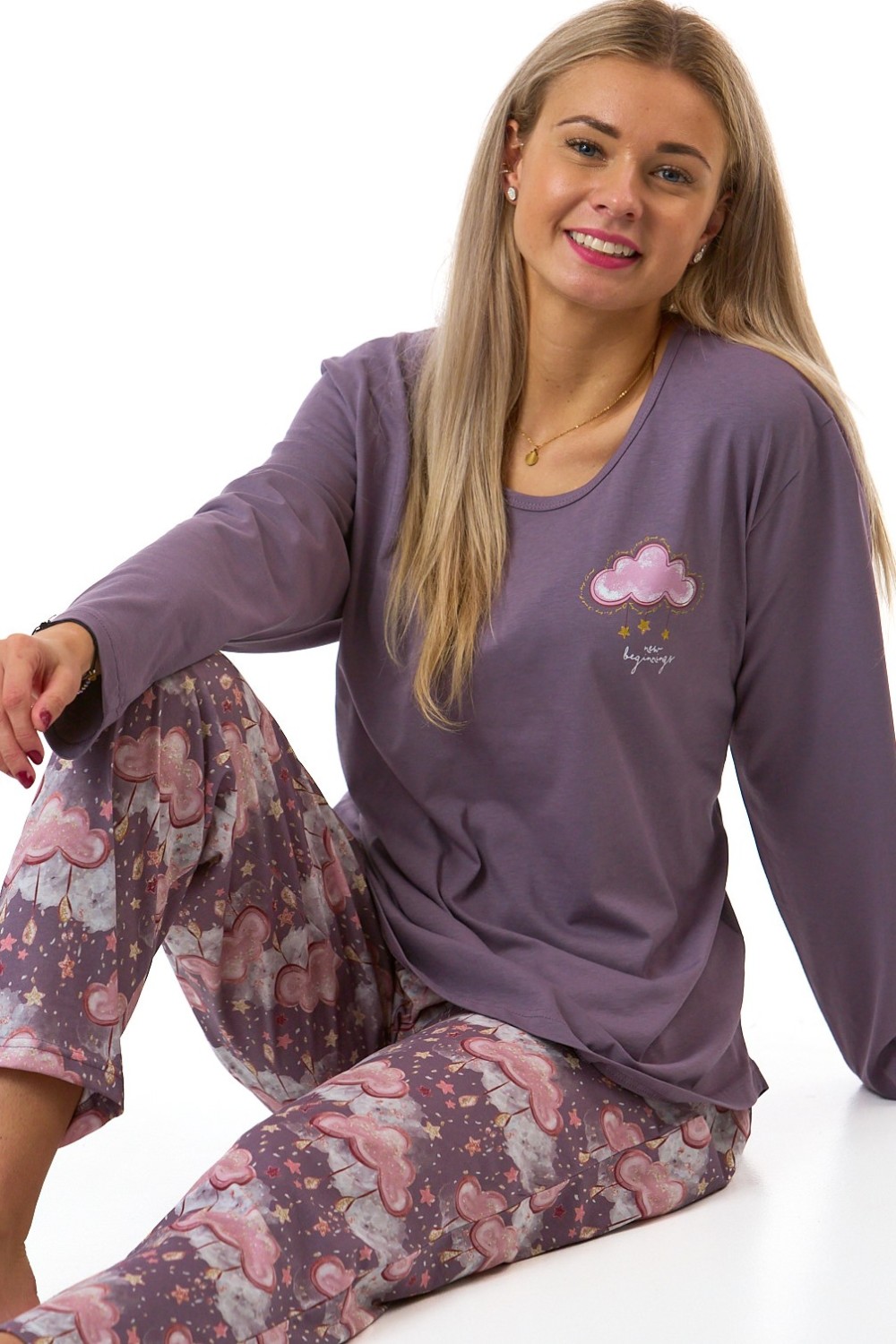 Dámské pyžamo pro plnoštíhlé fialové se vzorem snové oblohy