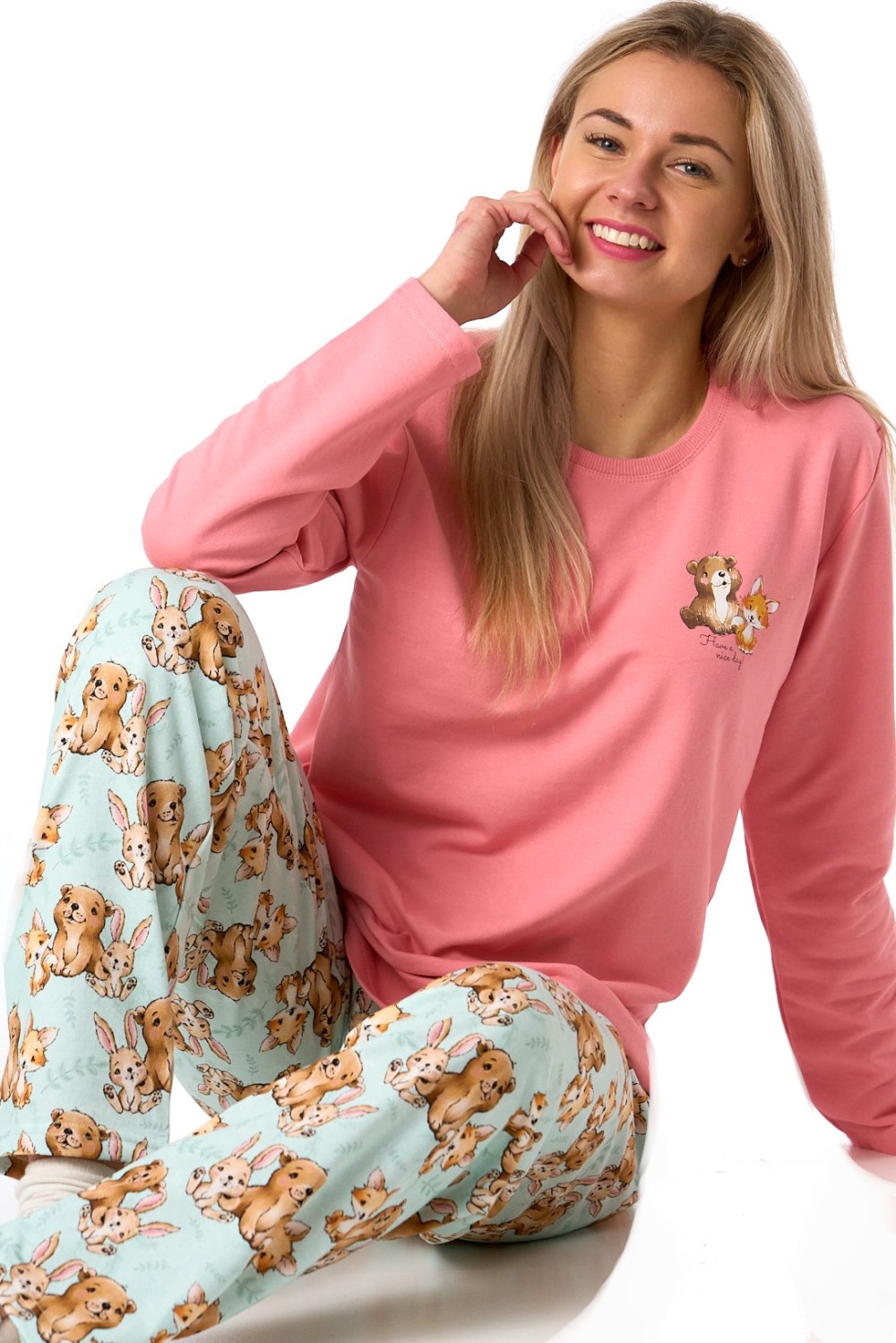 Pyžamo dámské z teplé bavlny s pohádkovými zvířátky