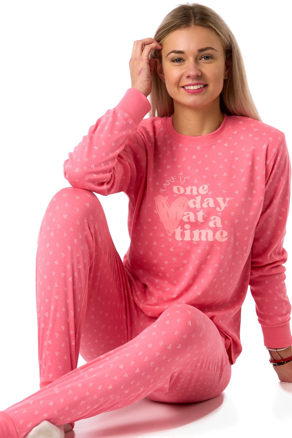 Sladce růžové bavlněné pyžamo se srdíčky